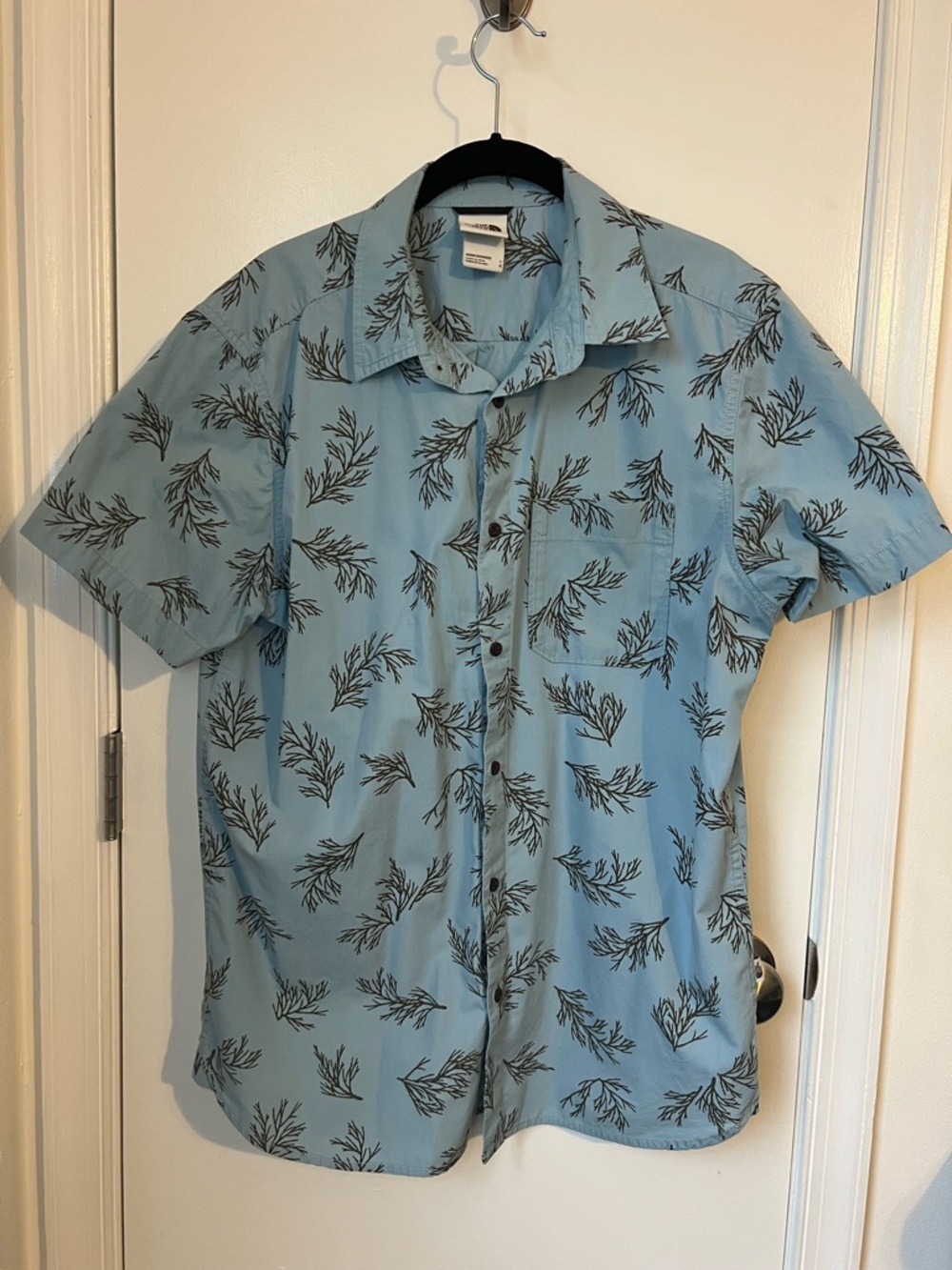 The North Face Light Blue Short-Sleeve Button-Up Shirt with Black Leaf Print